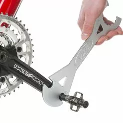 Clé à Pédale Et Boitier De Pédalier BP-60000-C Var -Magasin De Pneus Reha cle pedales boitier oedalier var bp 60000 c 4