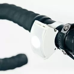 Eclairage Vélo Led Rechargeable Avant 220 Lumens Curve Bookman -Magasin De Pneus Reha eclairage velo led rechargeable avant 220 lumens curve bookman full 4