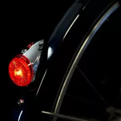 Jos Spanninga Feu Dynamo Arrière Vintage Sur Garde Boue Vélo NR 9 Spanninga -Magasin De Pneus Reha feu dynamo arriere vintage sur garde boue velo nr 9 spanninga full 5