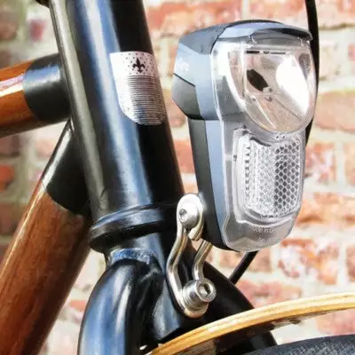 Busch-mueller Feu Sur Fourche Vélo Chargement USB IQ Eyro Busch And Muller 4 Busch-mueller Feu Sur Fourche Vélo Chargement USB IQ Eyro Busch And Muller – Image 4