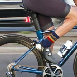 Feu Vélo Arrière USB Sur Tige De Selle Sentry Aero 260 NiteRider -Magasin De Pneus Reha feu velo arriere usb sur tige de selle sentry aero 260 niterider full 5