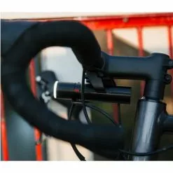 Feu Vélo Avant 700 Lumens PWR ROAD Avec Batterie Externe Knog 9 Feu Vélo Avant 700 Lumens PWR ROAD Avec Batterie Externe Knog -Magasin De Pneus Reha feu velo avant 700 lumens pwr road avec batterie externe knog full 4