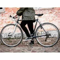 Feux Vélo Sans Piles Sur Moyeu 2 LEDs AMS Light Reelight -Magasin De Pneus Reha feux velo sans piles sur moyeu 2 leds ams light reelight full 6