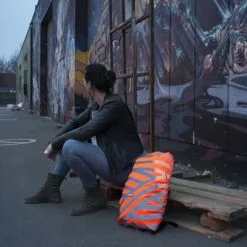 Housse De Sac à Dos Jaune Réfléchissant Berlin Wowow 20-25L -Magasin De Pneus Reha housse de sac a dos jaune reflechissant berlin wowow full 3