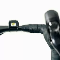 Lampe Vélo LED Avant Block Bookman 50 Lumens -Magasin De Pneus Reha lampe velo led avant block bookman 50 lumens full 4