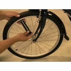 Lumière Sur Rayon De Vélo - Ikzi Light -Magasin De Pneus Reha lumiere sur rayon de velo ikzi light full 6