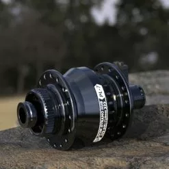 Moyeu Dynamo Roue Vélo Frein à Disque PL-7 Shutter Precision 10 Moyeu Dynamo Roue Vélo Frein à Disque PL-7 Shutter Precision -Magasin De Pneus Reha moyeu dynamo roue velo frein a disque pl 7 shutter precision full 5