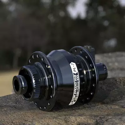 Moyeu Dynamo Roue Vélo Frein à Disque PL-7 Shutter Precision 5 Moyeu Dynamo Roue Vélo Frein à Disque PL-7 Shutter Precision – Image 5