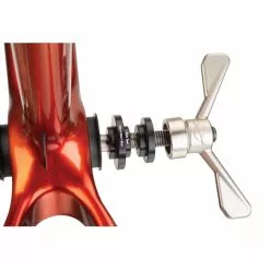 Presse Roulements Pour Pédalier Vélo Park Tool BBP-1.2 -Magasin De Pneus Reha outil park tool BBP 1.2 001 en pratique 2