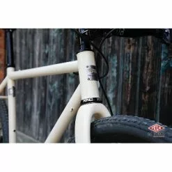 Peinture Vélo Spray.Bike BLB London Collection Couleurs 400ml 14 Peinture Vélo Spray.Bike BLB London Collection Couleurs 400ml -Magasin De Pneus Reha peinture velo spray bike blb london collection couleurs 400ml full 6