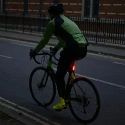 Phare Arrière Vélo Rechargeable USB Slimline Ultratorch Oxford 11 Phare Arrière Vélo Rechargeable USB Slimline Ultratorch Oxford -Magasin De Pneus Reha phare arriere velo rechargeable usb slimline ultratorch oxford full 6