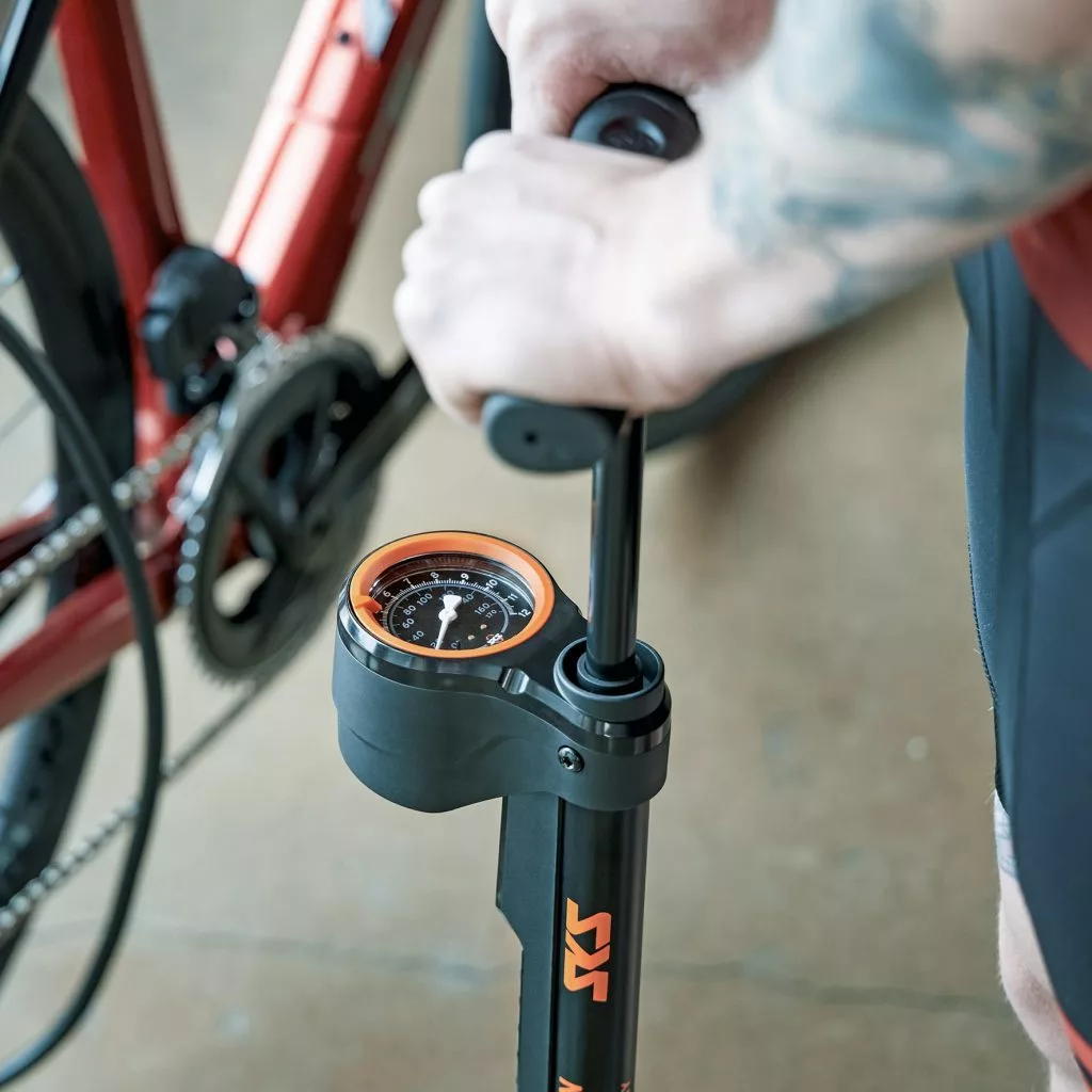 Pompe à Pied Vélo 12 Bar - Airmotion 12.0 SKS 5 Pompe à Pied Vélo 12 Bar - Airmotion 12.0 SKS – Image 5