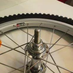 Mach1 Roue 16 Pouces Pour Remorque De Vélo -Magasin De Pneus Reha roue 16 pouces pour remorque de velo full 3