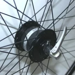 Roue Vélo Avant Noire Moyeu Dynamo 28 Pouces Rodi -Magasin De Pneus Reha roue velo avant noire moyeu dynamo 28 pouces rodi full 3