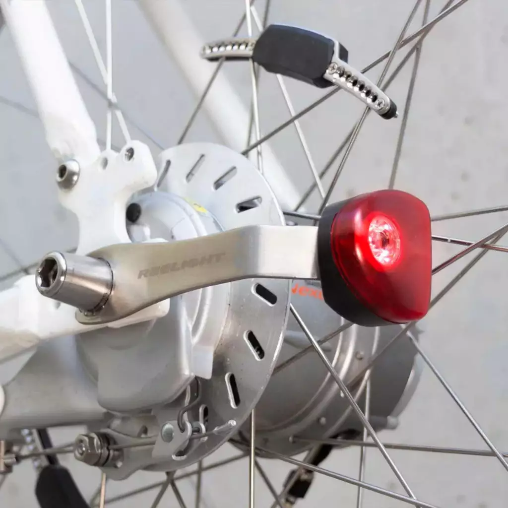 Lampes Vélo Sans Piles Sur Moyeu SL200 Reelight 3 Lampes Vélo Sans Piles Sur Moyeu SL200 Reelight – Image 3